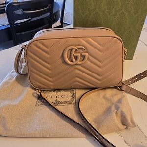 Gucci Beige Matelasse Chevron Leather GG Marmont Crossbody